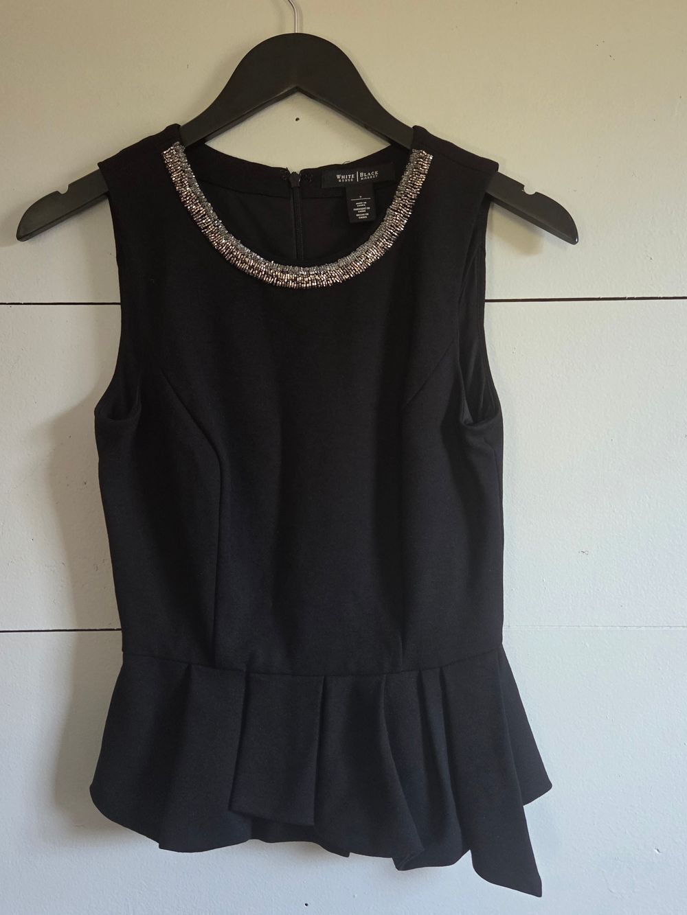 White House Black Market Black Beaded Peplum Sleeveless Knit Top Women Size 2